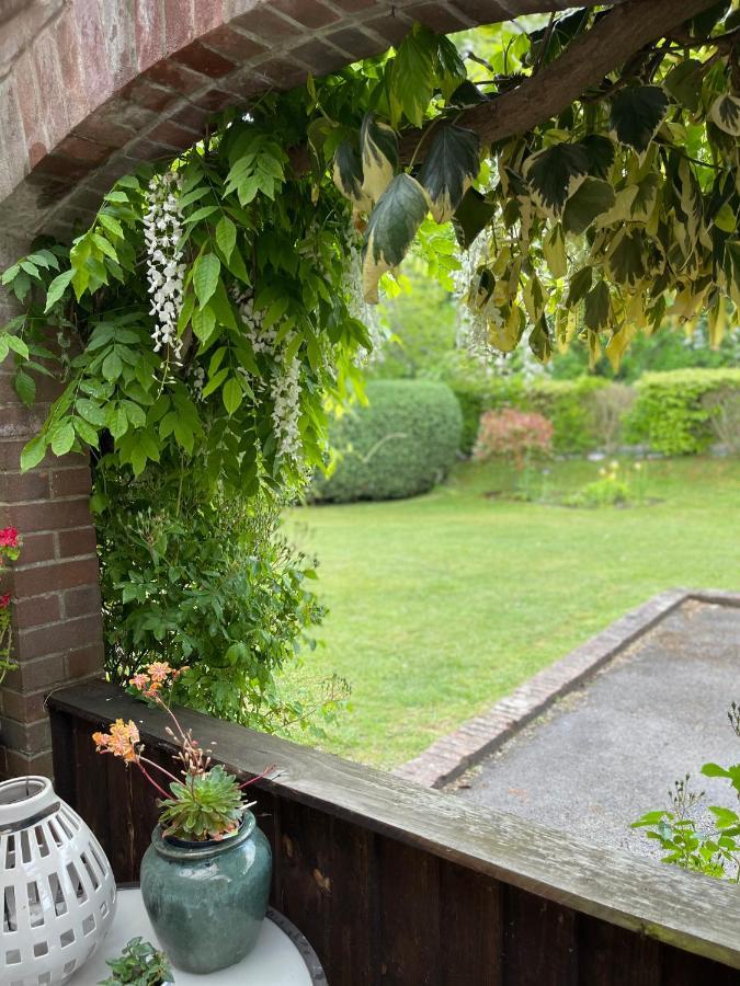 High Mead Bed and Breakfast Woodsford Buitenkant foto